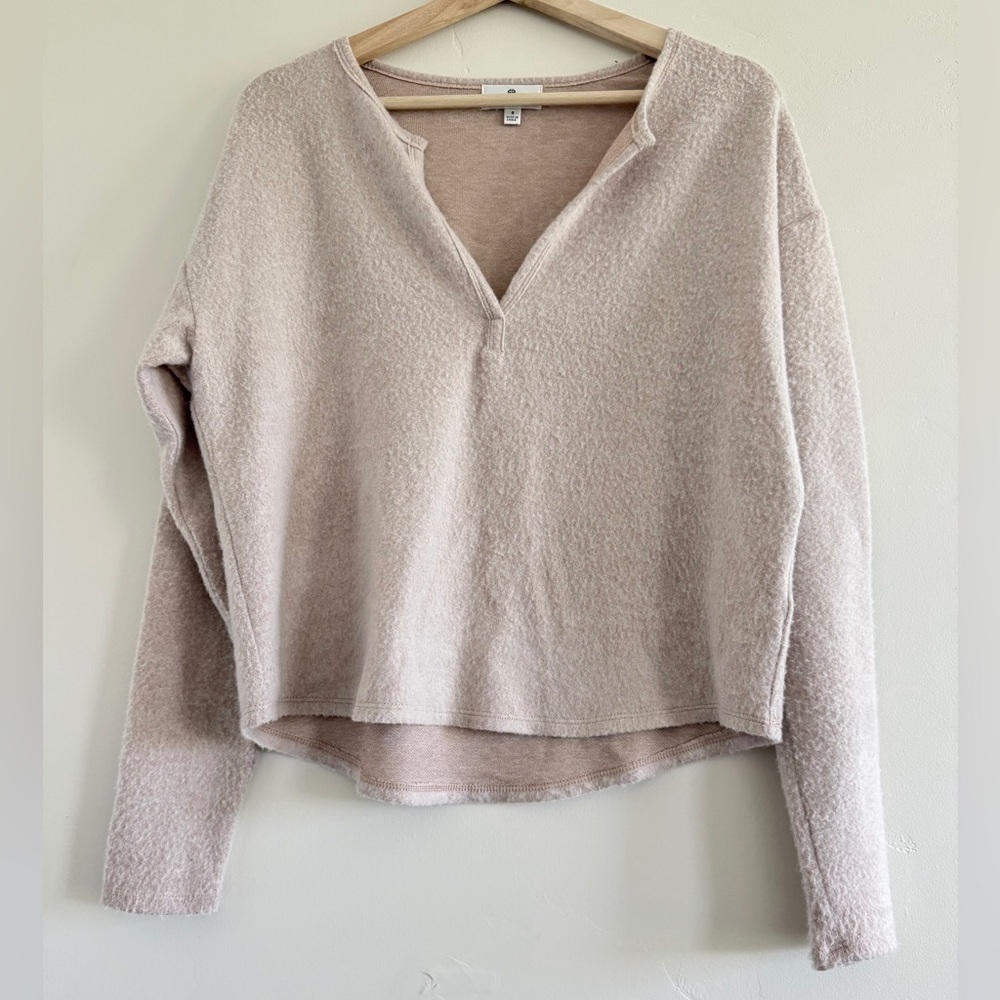 Socialite Women's Soft Pink fleece V-Neck Sweater long sleeve size S